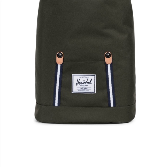 NEW-Herschel Retreat Youth Offset Stripe Backpack - Picture 2 of 7